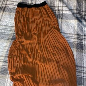 Zenana Outfitters Pleated A-Line Skirt in Orange